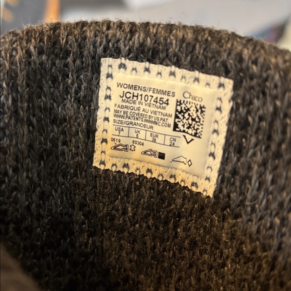 Women’s chaco boots - Picture 5 of 6